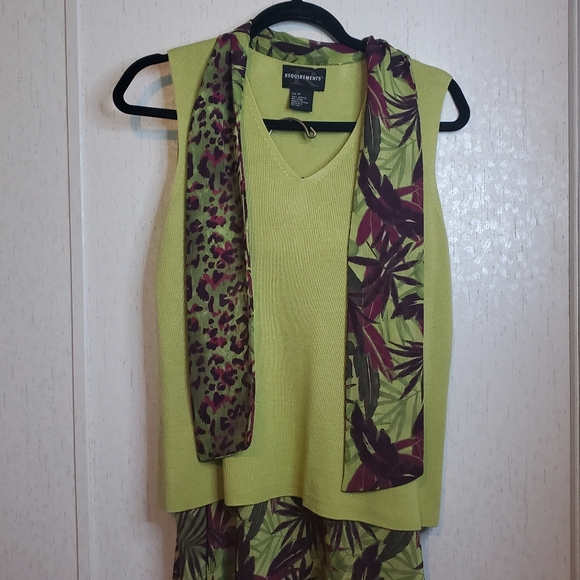 Requirements 2 piece set tank and skirt size M Vintage Peice - Picture 14 of 17